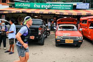 BIB: 
                            <button type="button" onclick="openModal(25506524)" class="btn btn-primary btn-sm float-right btn-popup" data-toggle="modal" data-target=".modal-high-quality">
                        <i class="fas fa-shopping-cart"></i> Add to Cart
                    </button>
                                            <button type="button" onclick="isThisMe(25506524, true)" class="btn btn-success btn-sm float-right btn-popup btn-isme hidden" data-toggle="tooltip" data-placement="bottom" title="นี่คือรูปของคุณใช่ไหม คลิกที่นี่เพื่อเอาเข้าอัลบั้ม">
                        <i class="fas fa-plus"></i> Add to album
                    </button>
                    <button type="button" onclick="isThisMe(25506524, false)" class="btn btn-warning btn-sm float-right btn-popup btn-isnotme hidden">
                        <i class="fas fa-ban"></i> Remove from album
                    </button>